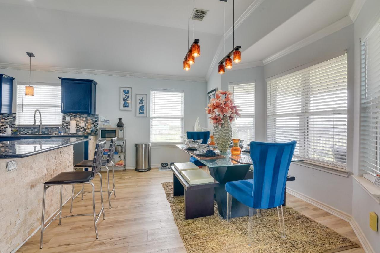 Willa Galveston Escape With Entertainment Patio And Deck! Zewnętrze zdjęcie