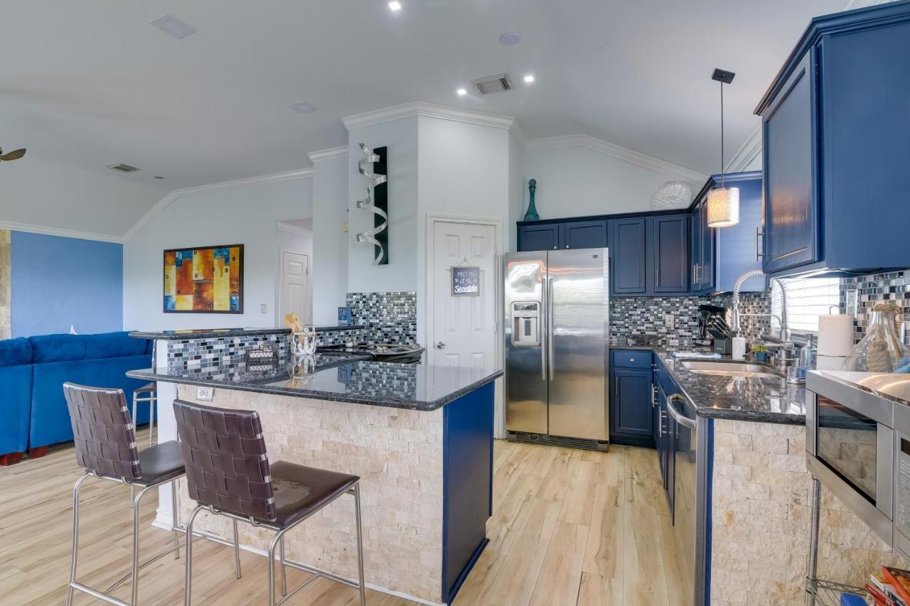 Willa Galveston Escape With Entertainment Patio And Deck! Zewnętrze zdjęcie